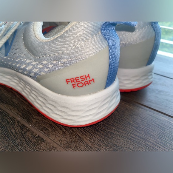 New Balance Fresh Foam Arishi V3 Running Course Shoes - Picture 6 of 16